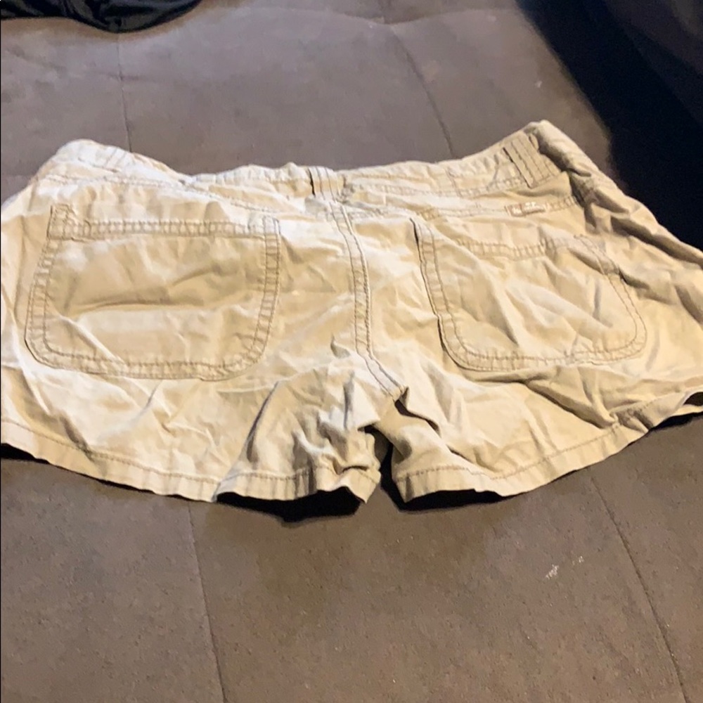 Shorts - Picture 4 of 4